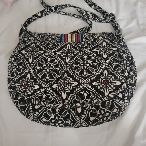 Vera Bradley Barcelona Retired Crossbody Purse Tote Medium Saddle Bag Style Goth - Picture 2 of 9